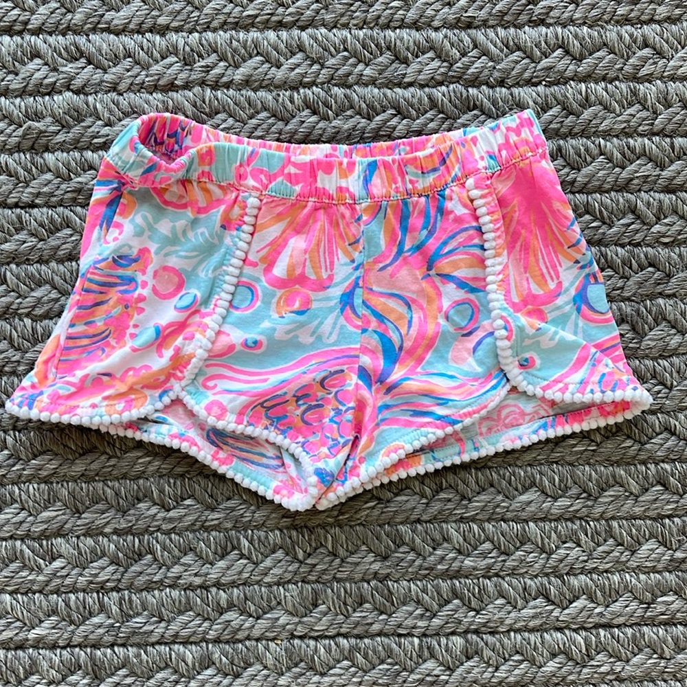 Lilly Pulitzer coral pompom shorts, size Small (4/5)